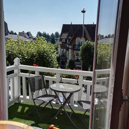 Marie Anne Hotell Deauville Exteriör bild