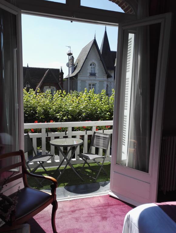 Marie Anne Hotell Deauville Exteriör bild